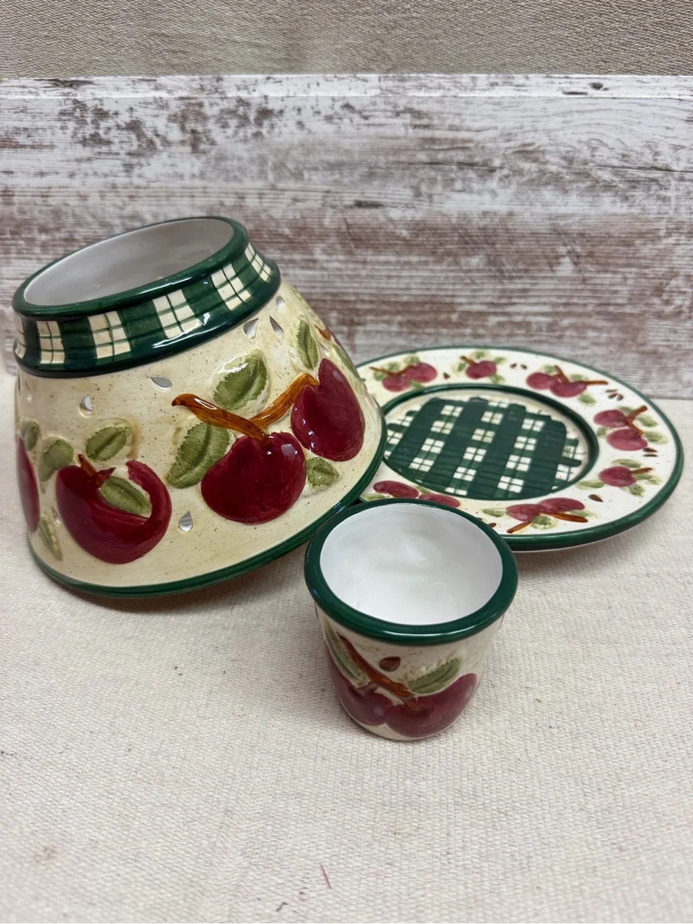 Vintage Waxcessories McIntosh Apple Ceramic Candle Holder Set - Red and Green